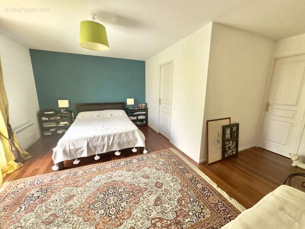 Maison à LES ESSARTS-LE-ROI