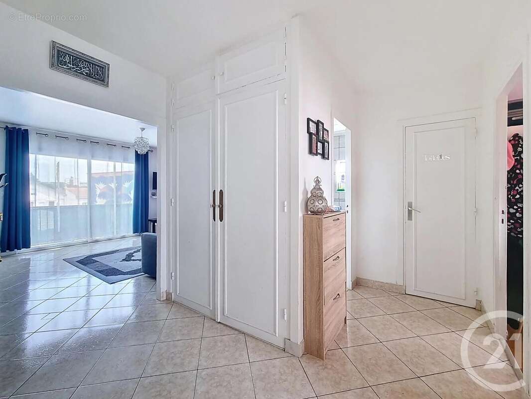 Appartement à COLOMBES