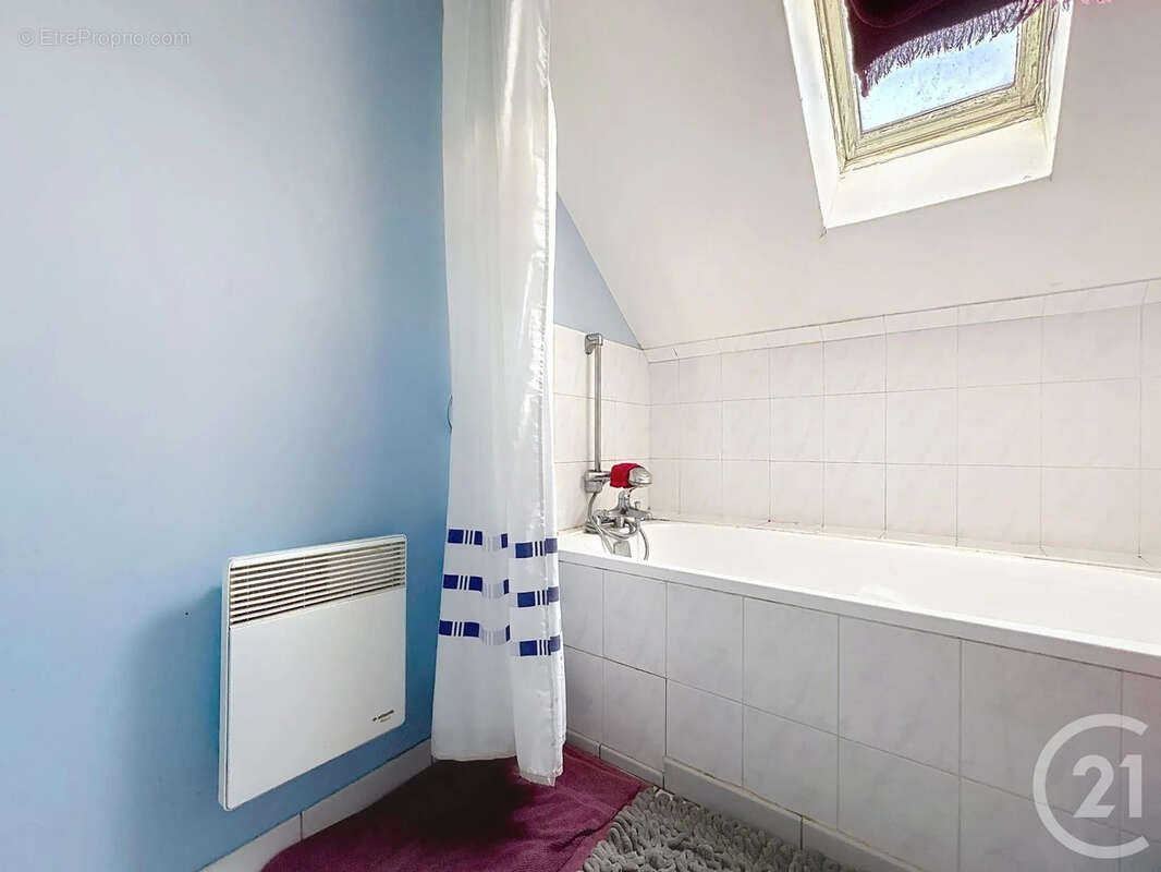 Appartement à SAINTE-SAVINE