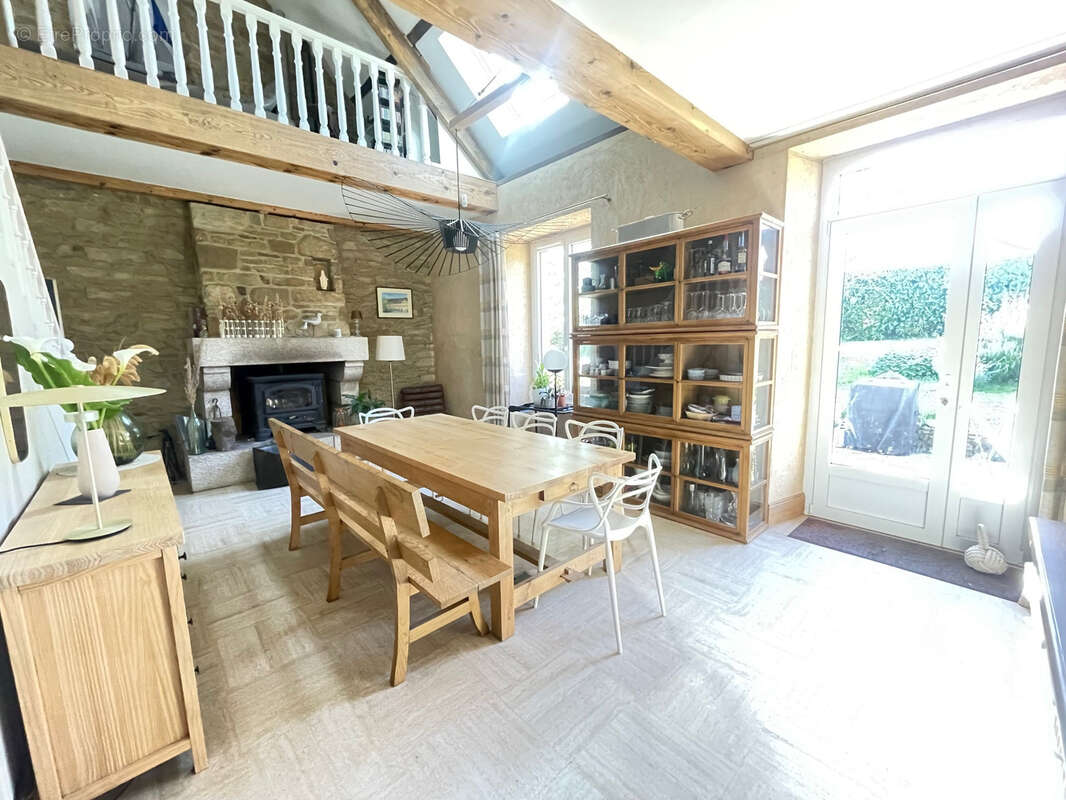 Rare en centre-ville   Propriété de charme fin XIXe, 6 chambres, jardin paysager - photo 7