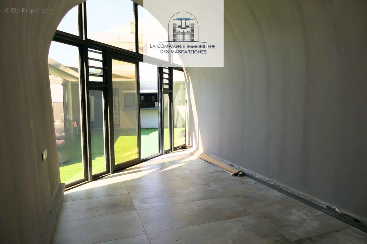 Maison à SAINT-DENIS