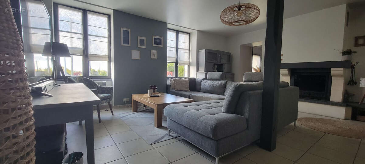 Maison à BRISSAC-QUINCE