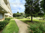 Commerce à SAINT-FARGEAU-PONTHIERRY