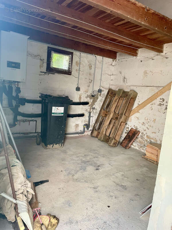 Maison à PORT-D&#039;ENVAUX