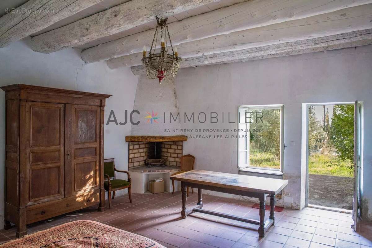 Maison à MAUSSANE-LES-ALPILLES