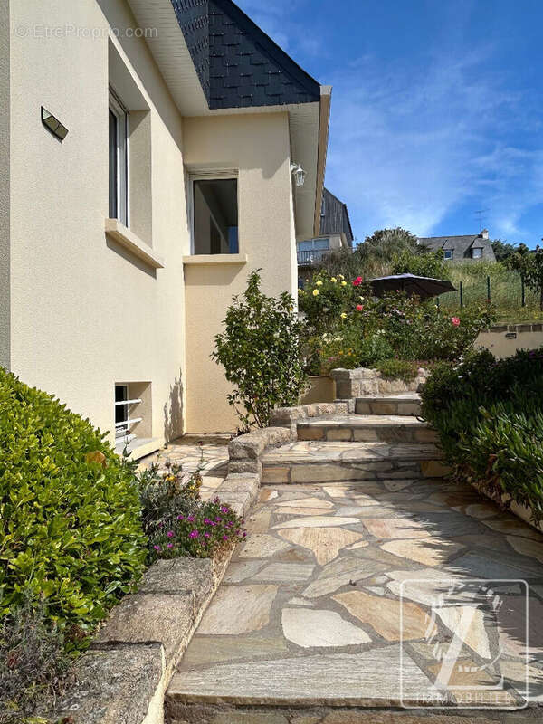 ERQUY : Maison d'architecte vue mer - photo 17