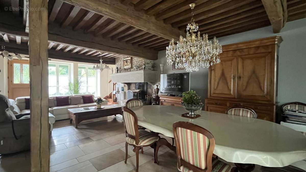 Maison à ALLIGNY-EN-MORVAN