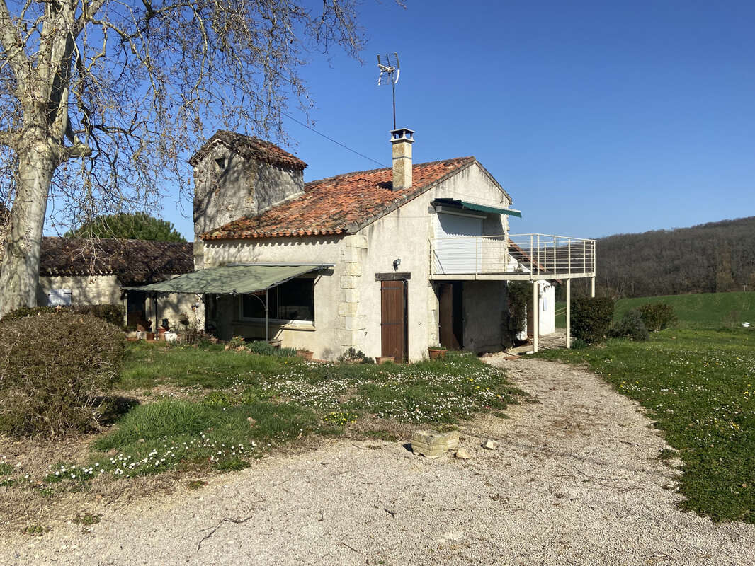 Maison à CASTERA-VERDUZAN