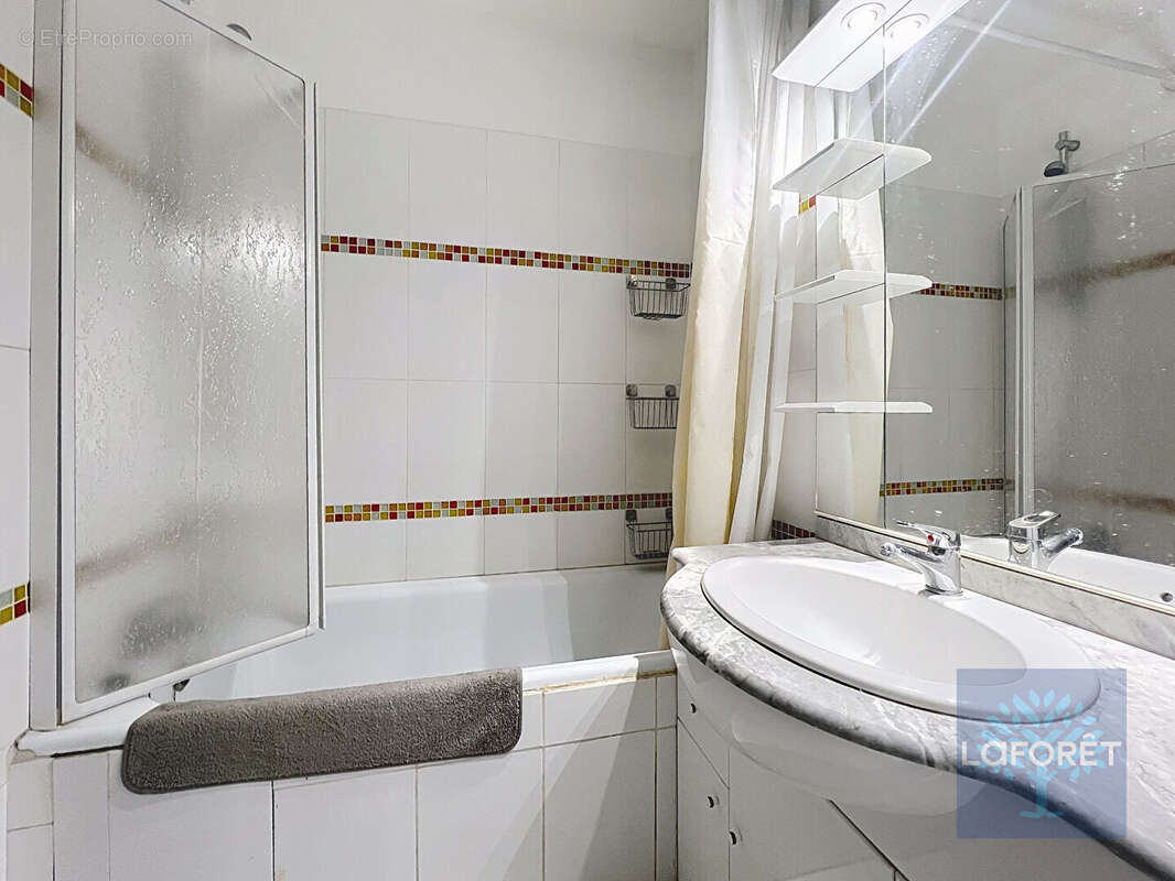 Appartement à HEROUVILLE-SAINT-CLAIR