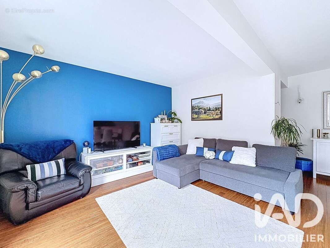 Appartement 67 m² à Rueil-Malmaison  - photo 2