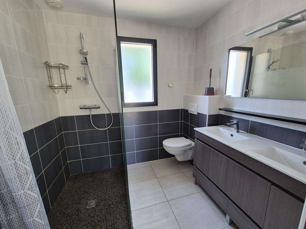 Maison à CARHAIX-PLOUGUER