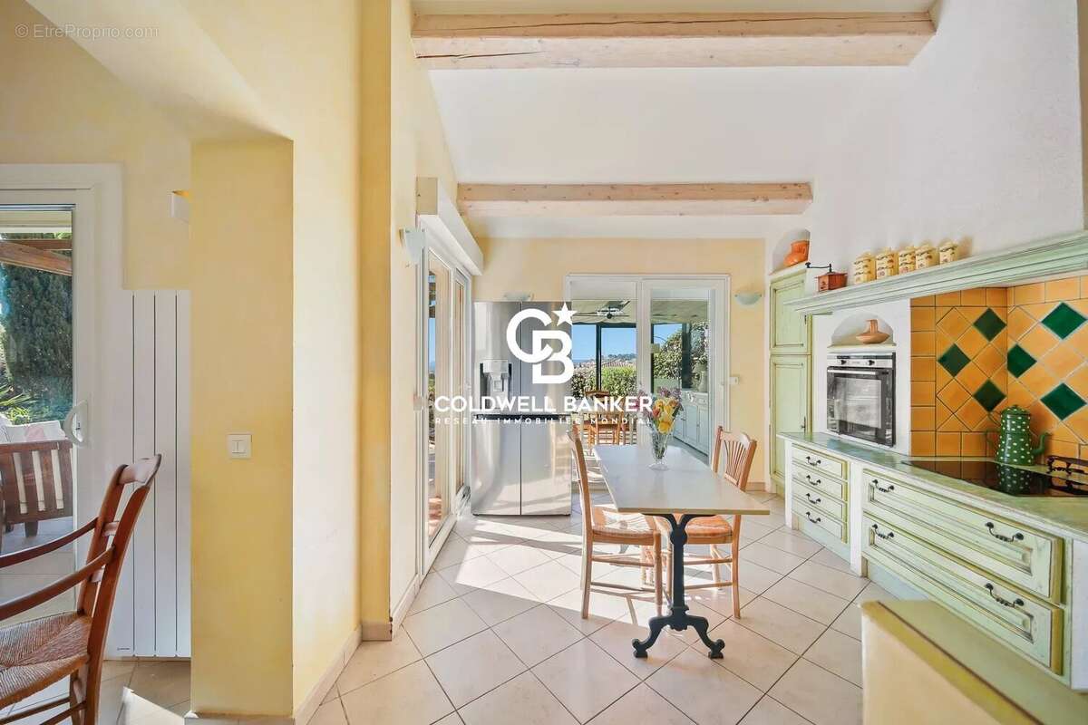 Maison à CARQUEIRANNE