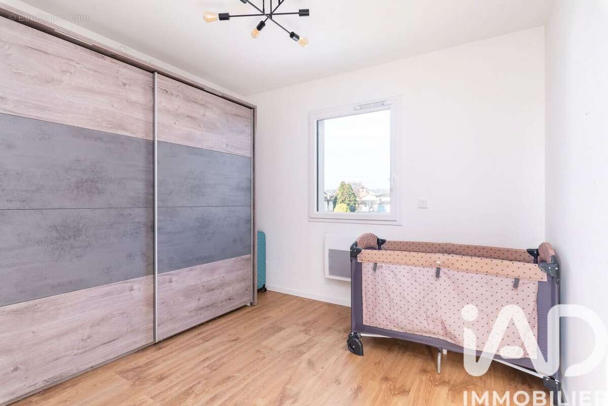 Maison 97 m² à Amberieux  - photo 9