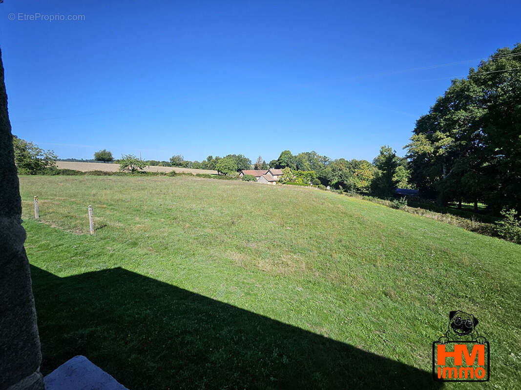 Maison à RILHAC-LASTOURS