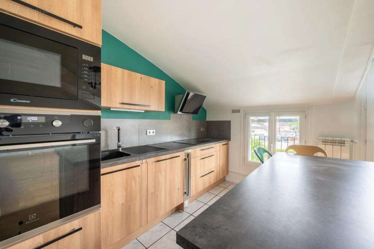 Appartement à LES MUREAUX