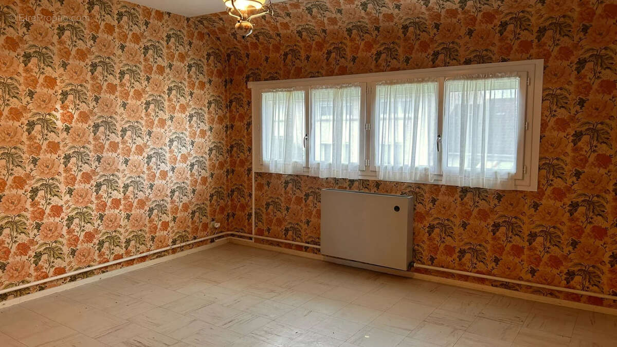 Maison à SAINT-MARCEL