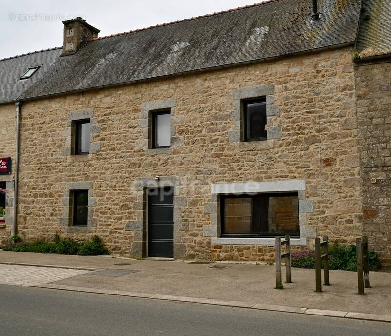 Maison à CAVAN