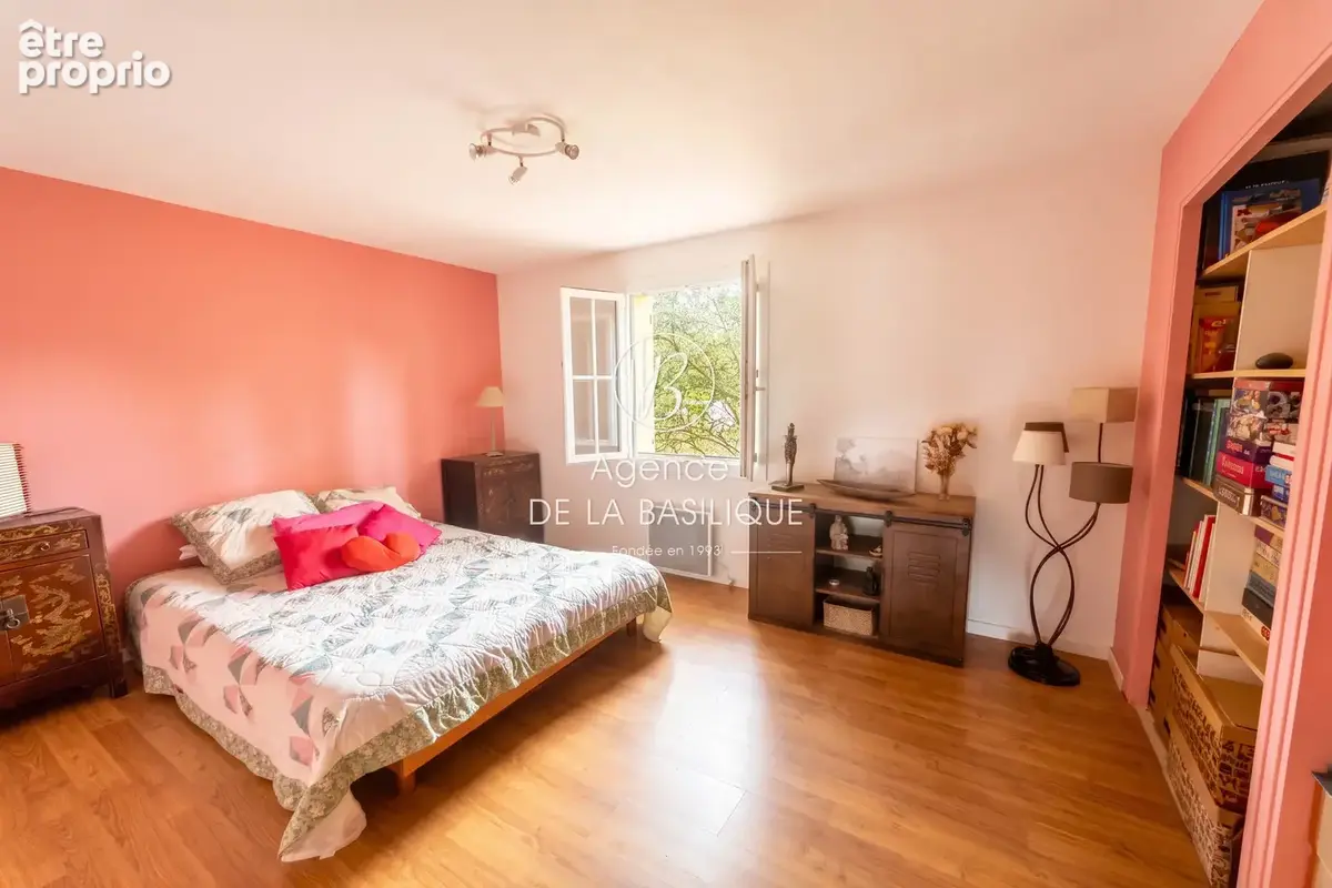 Maison 5 pièces 150 m² à vendre à Saint-Maximin-La-Sainte-Baume (83470) - photo 6
