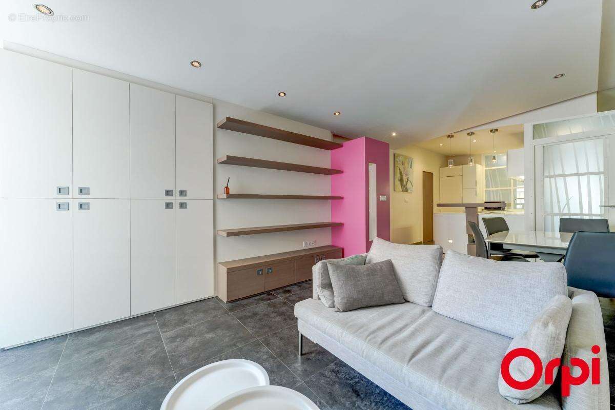 Appartement À Vendre - photo 3
