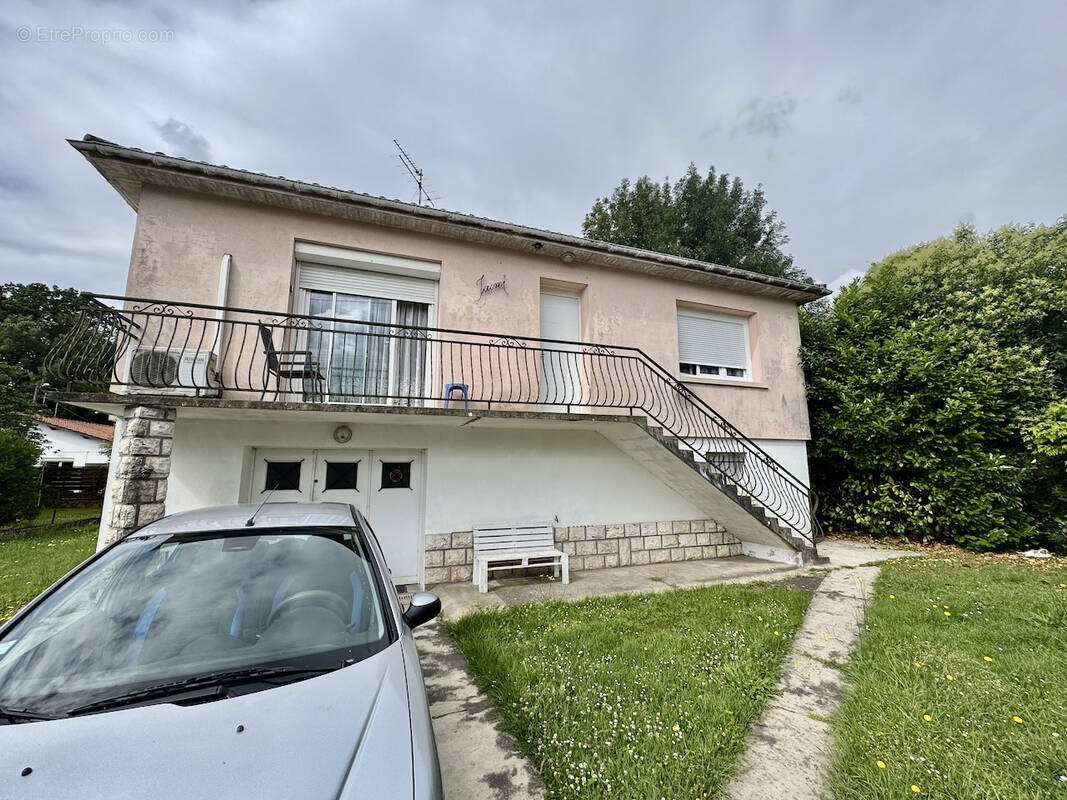 Maison à CASTELMORON-SUR-LOT