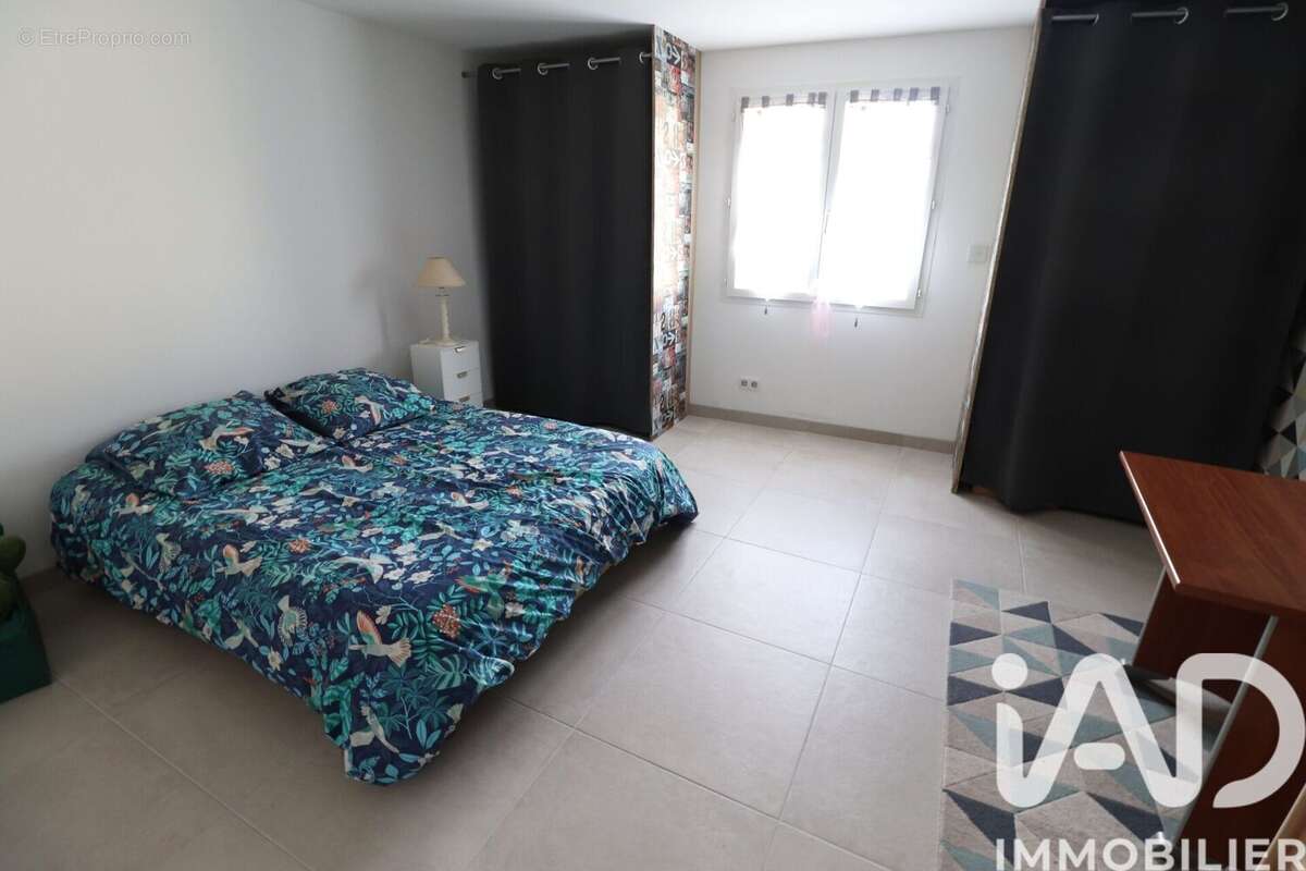 Maison 162 m² à Saint-Martin-D'ary  - photo 4