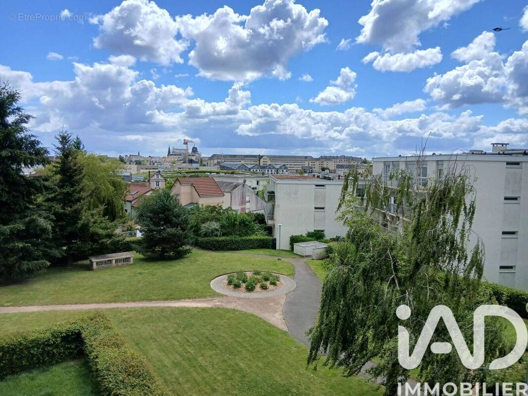 Photo 1 - Appartement à MAINVILLIERS