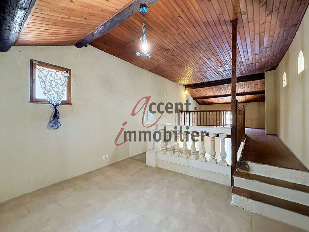Maison 114 m² avec une cour, 3 chambres et atelier de 50m² - photo 14
