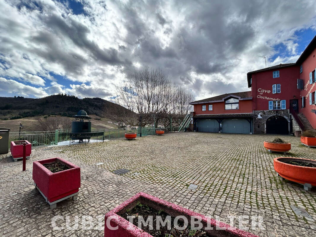 Maison à VAUX-EN-BEAUJOLAIS