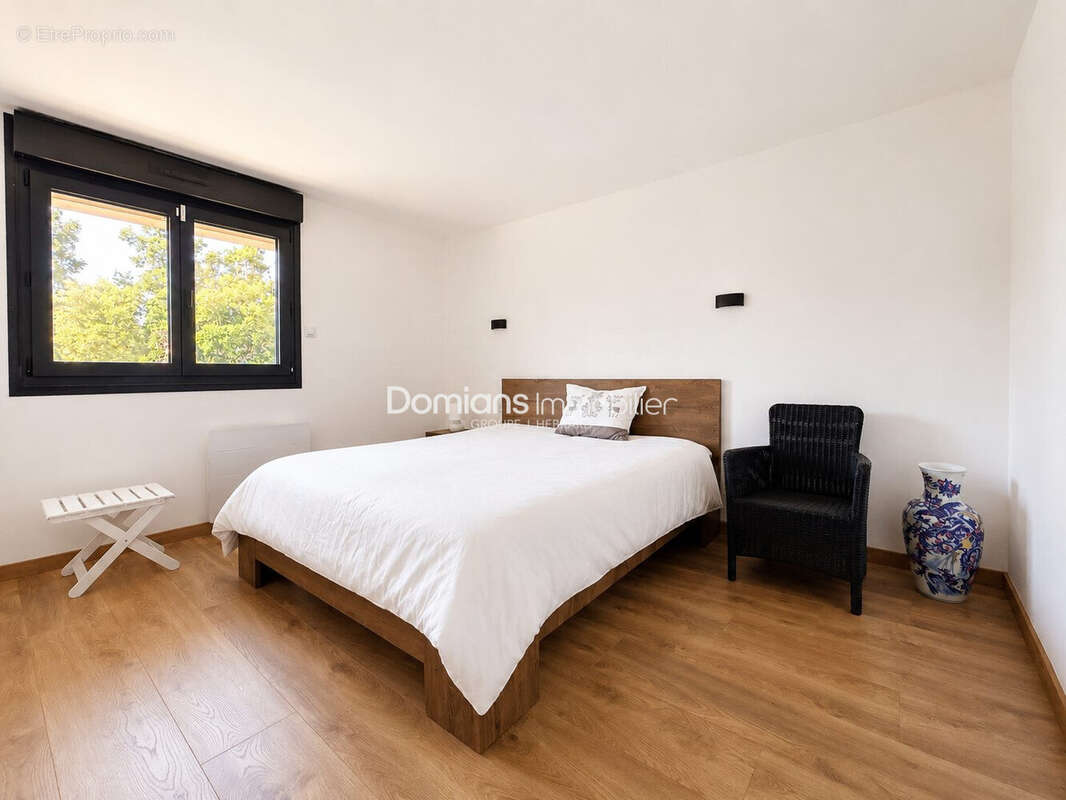 Maison 217 m² à Le Boulou  - photo 3