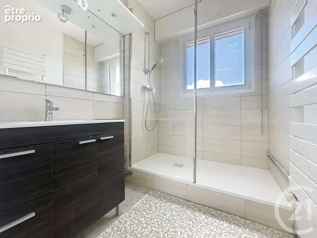 Appartement 3 pièces 63 m² à vendre à Melun (77000) - photo 11