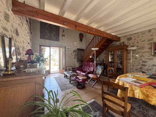 Maison à LAVARDAC