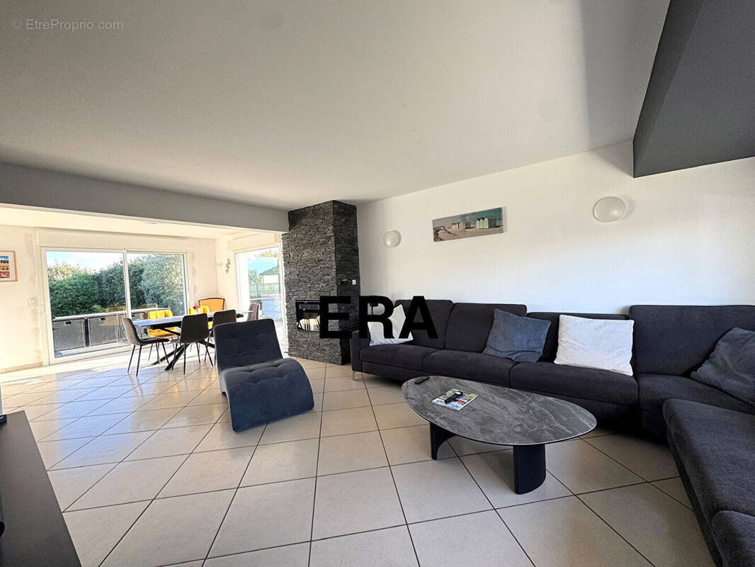 Maison à AUDRUICQ