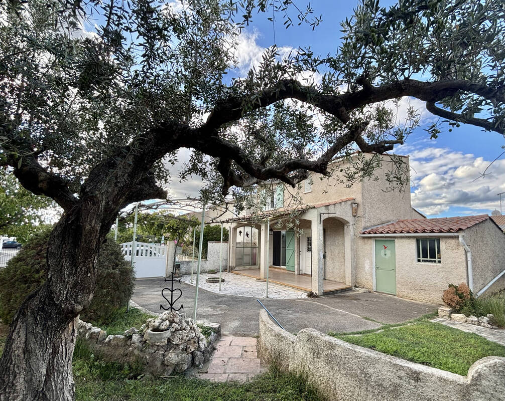 Maison à SAINT-MARTIN-DE-CRAU