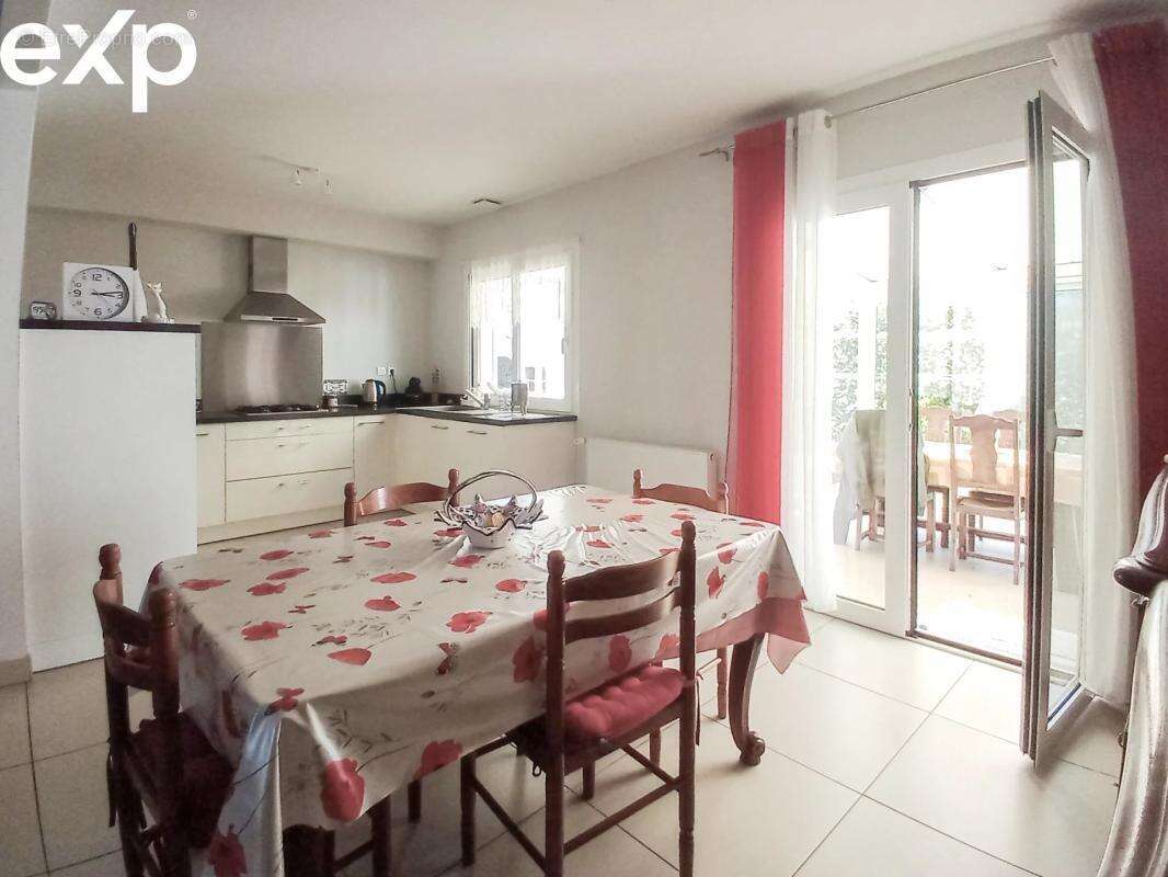 Maison à SAINTE-EULALIE