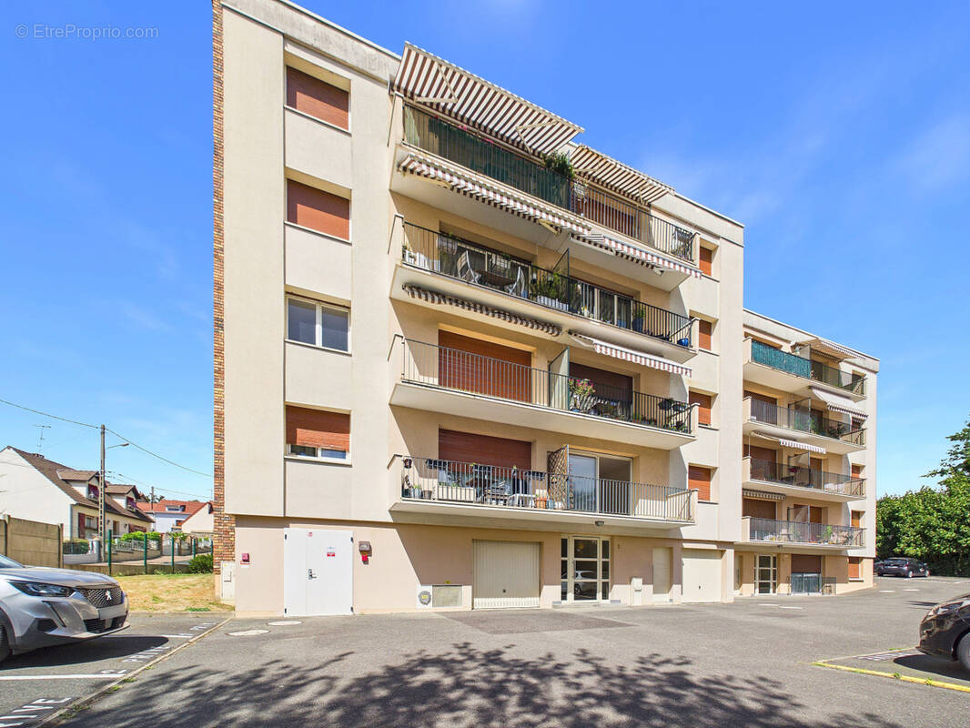 Appartement à SOISY-SUR-SEINE