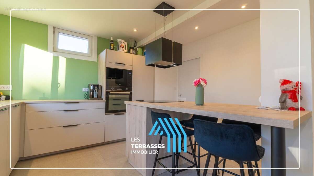 Maison à MONTELIMAR