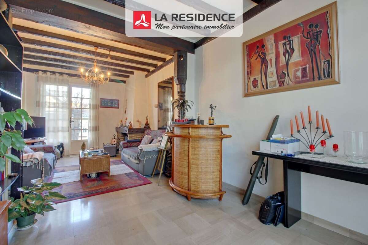 Maison à SARTROUVILLE