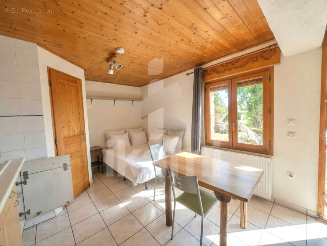 Maison à ARCHAMPS