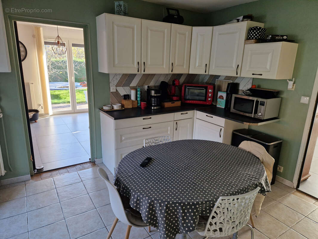 Maison à VELLE-SUR-MOSELLE