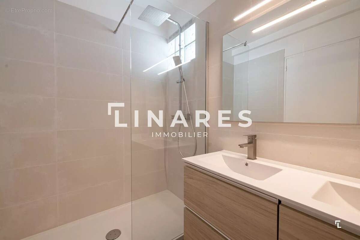 Appartement à MARSEILLE-9E