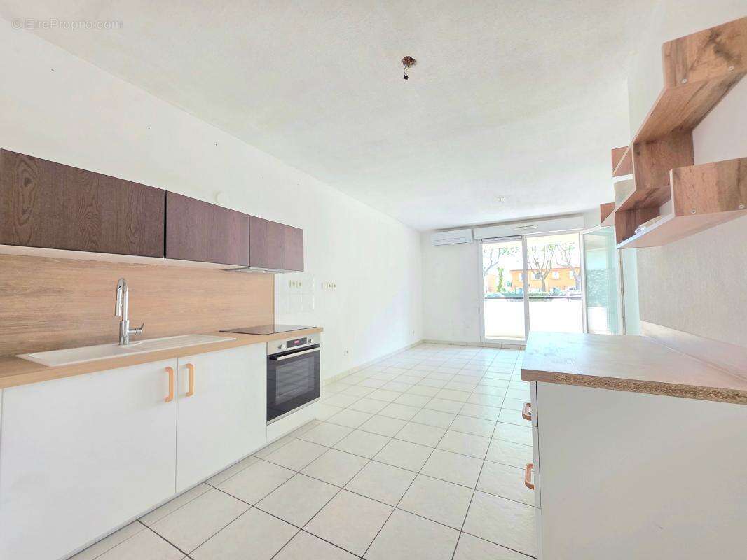 Appartement à LE LUC