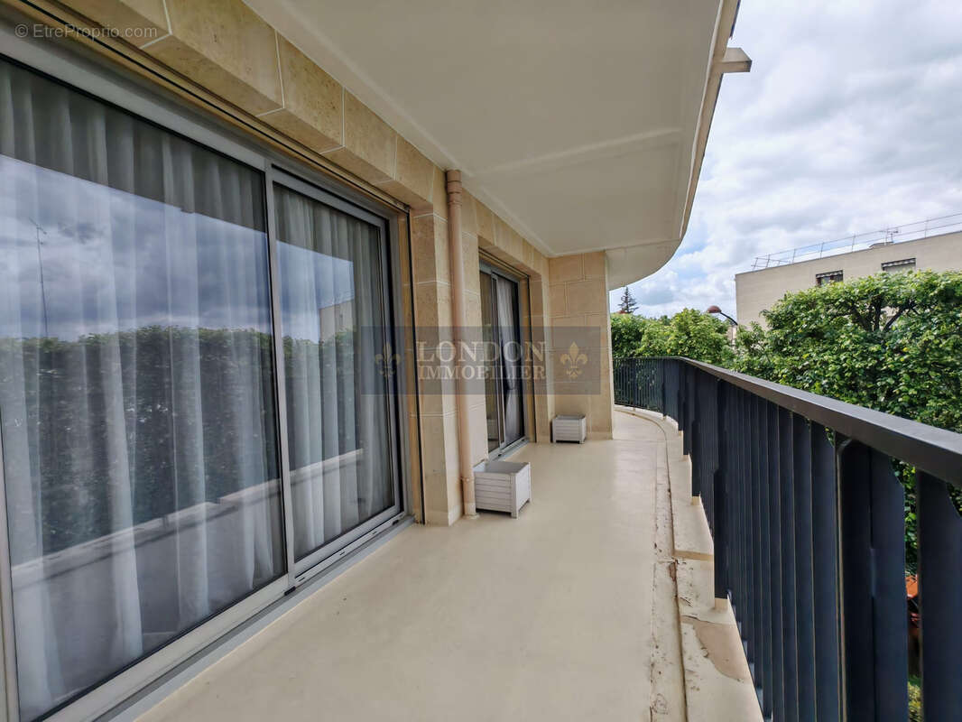 Appartement à VERSAILLES