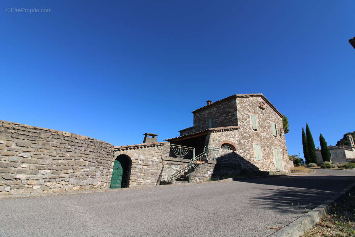 Maison à ROUSSON