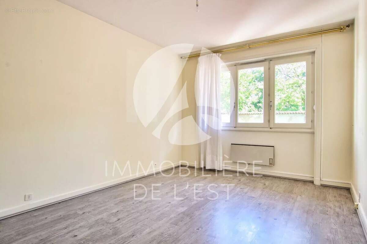 Appartement à LYON-8E
