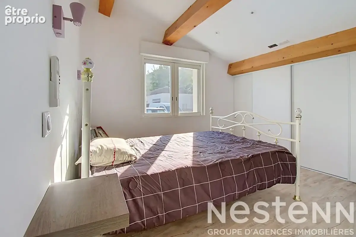 A VENDRE - Maison 70 m² , 2 chambres, piscine , garage , grand terrain idéal camping  car . - photo 9