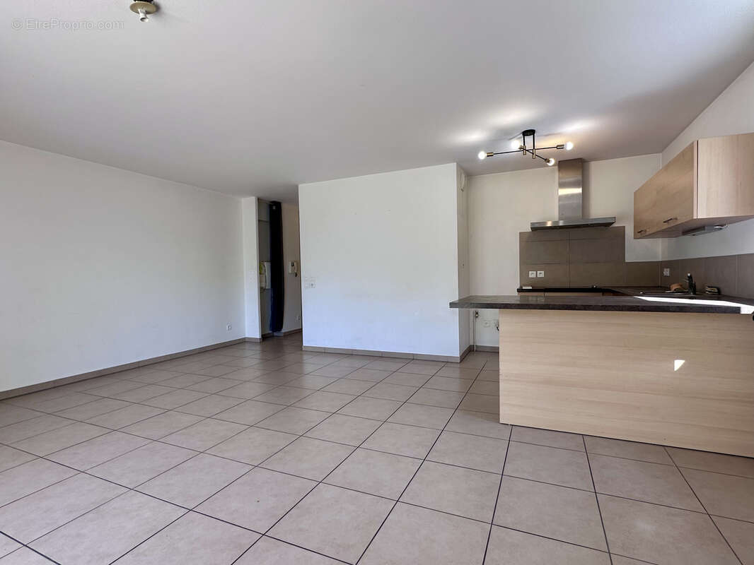 Appartement à SAINT-ISMIER