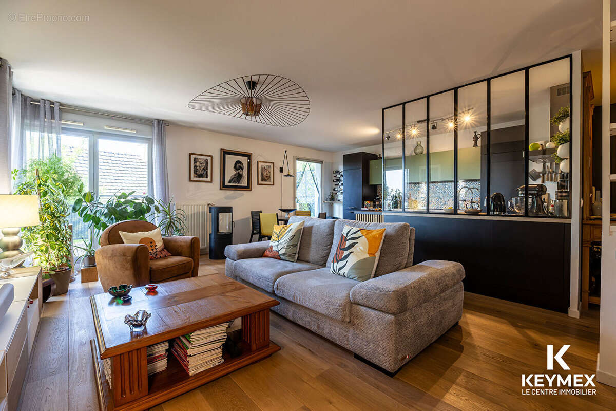 Appartement à LOUVRES