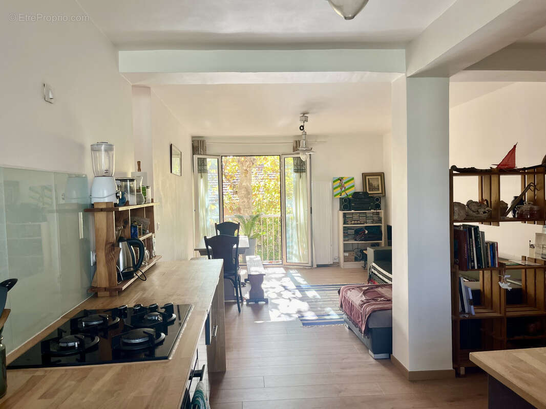 Appartement à MARSEILLE-16E