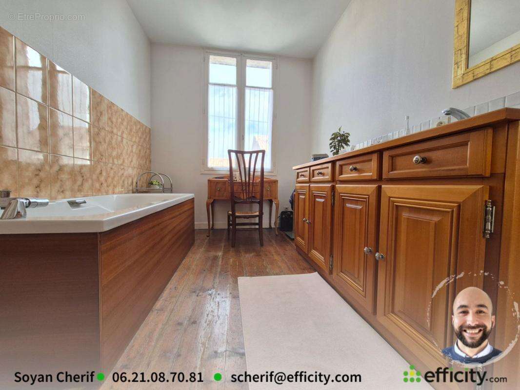 Maison 185 m² à L'isle-D'espagnac  - photo 12