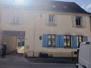 Appartement à JOUY-LE-CHATEL